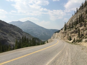 The Mile 395 rock cut - just one of the many amazing vistas along the way
